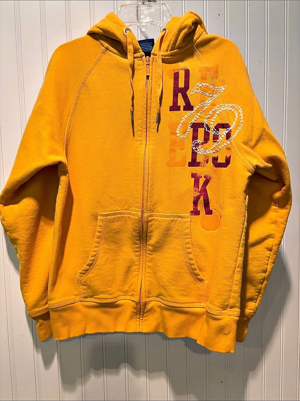 Vintage Reebok Graphic Zip Hoodie in Yellow/Mustard Size Medium